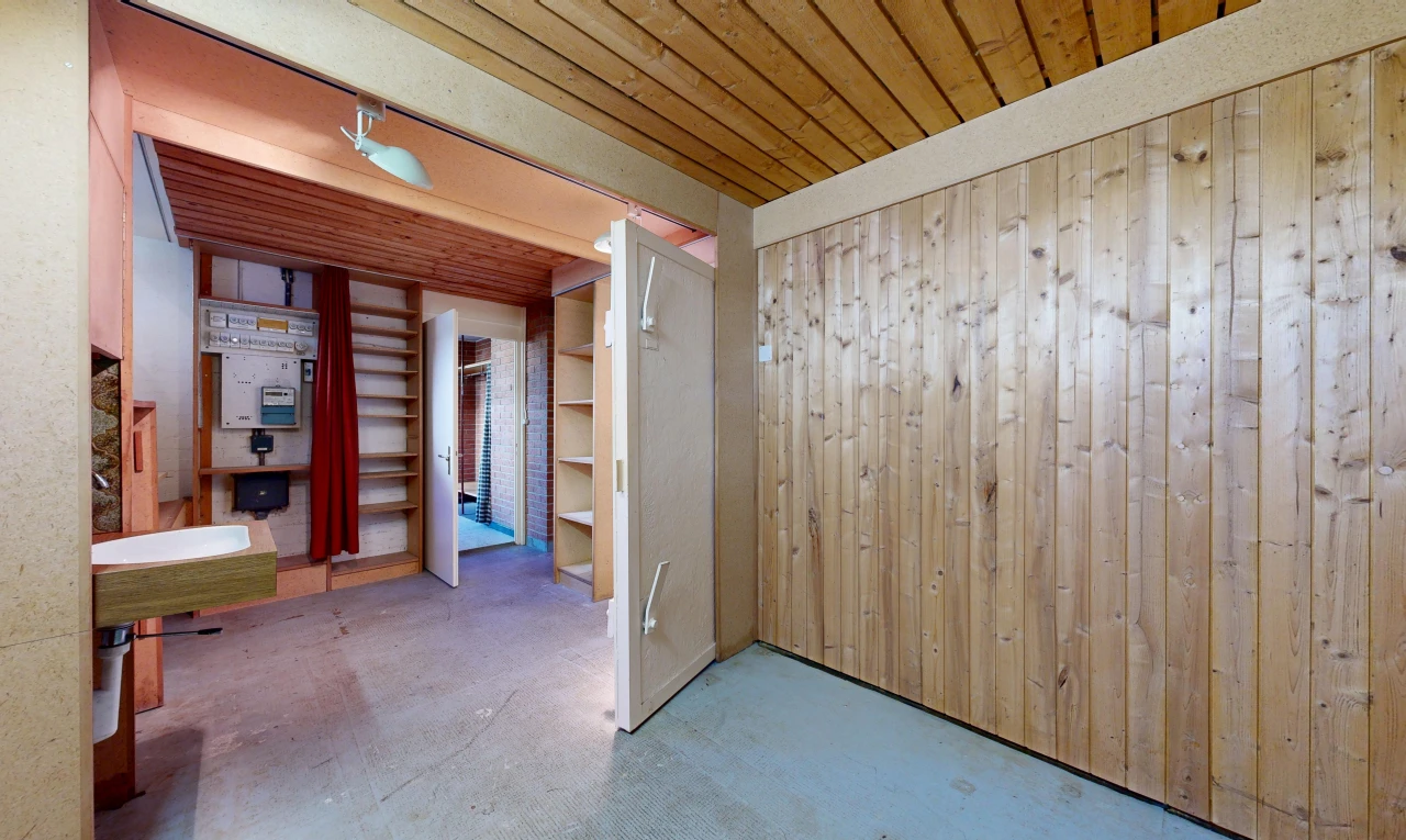 leerer raum mit holzdecke, wood ceiling, holzwand, wood wall, und dated wood wall