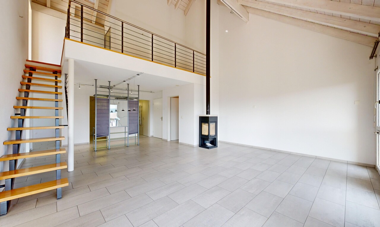 treppe mit hohe decke, high ceiling, treppen, gipskartonwand, und drywall