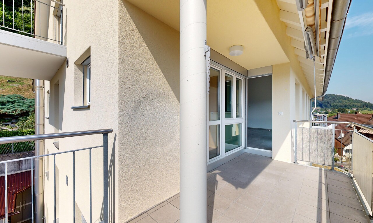 balkon mit balkon und from property