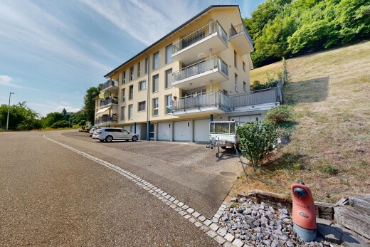 außenansicht mit apartment complex view, blick auf wohnanlage, day time, und from community
