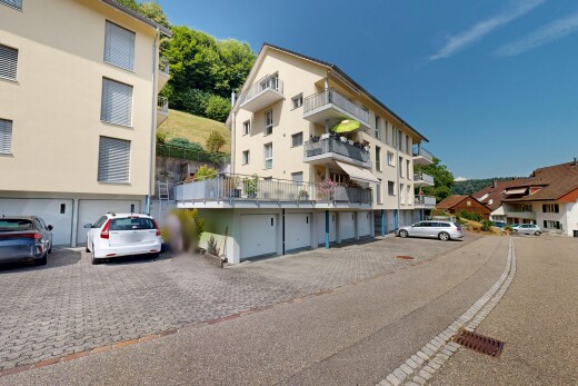 außenansicht mit day time, from community, blick auf wohnanlage, und apartment complex view