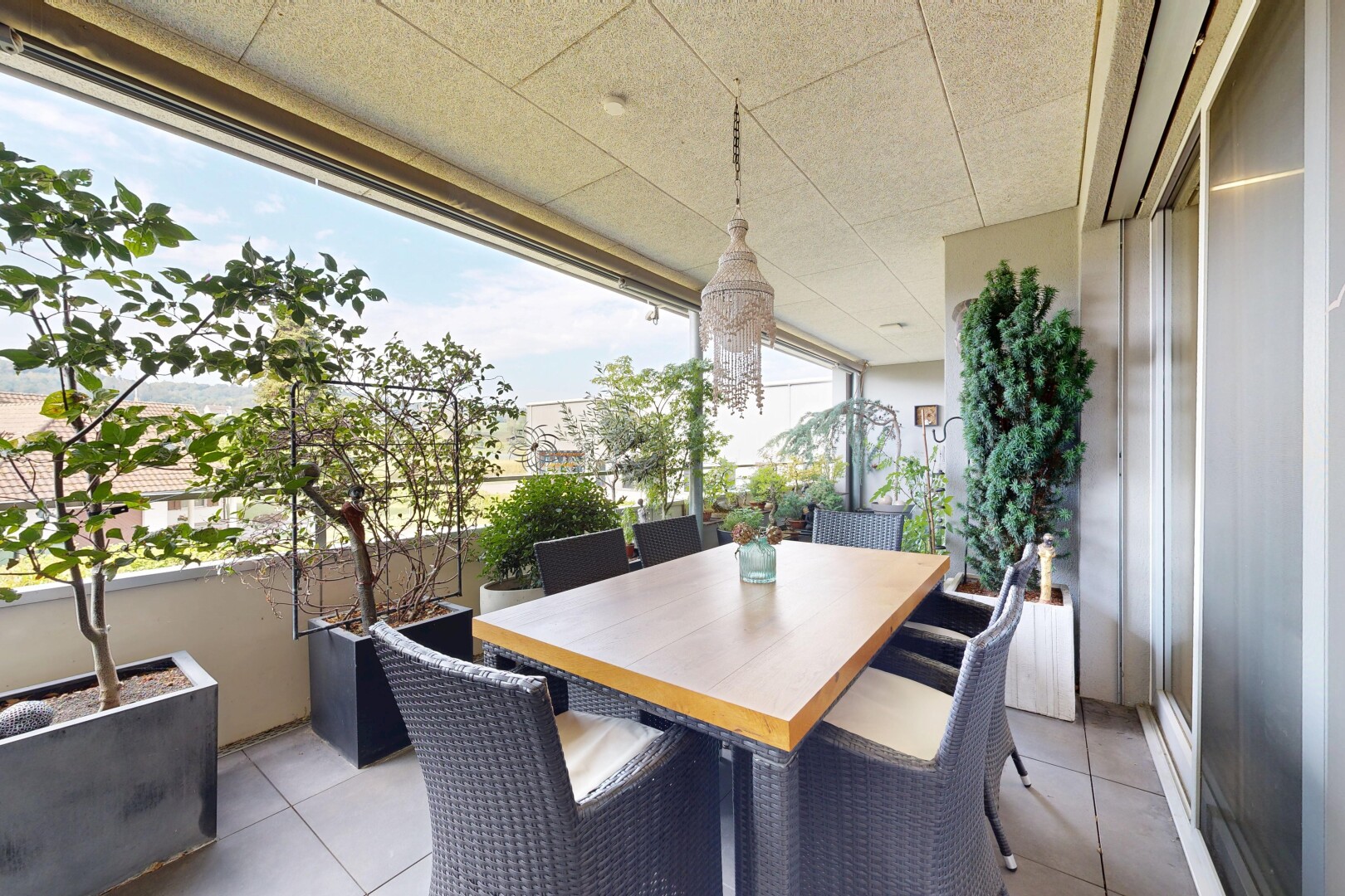 terrasse mit essbereich im freien, day time, und from property