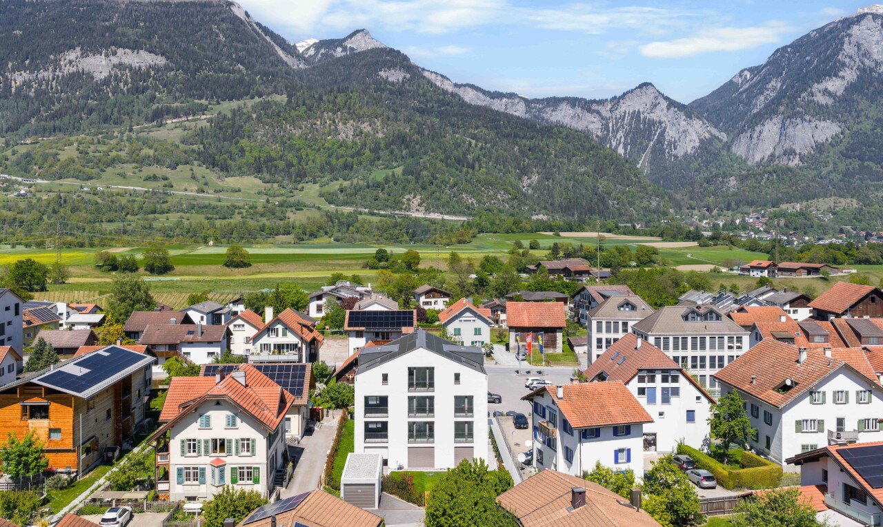 blick auf die berge mit mountain view, blick auf die berge, day time, residential view, und wohngebietblick