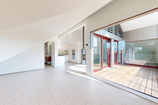 terrasse avec inside property et terrasse