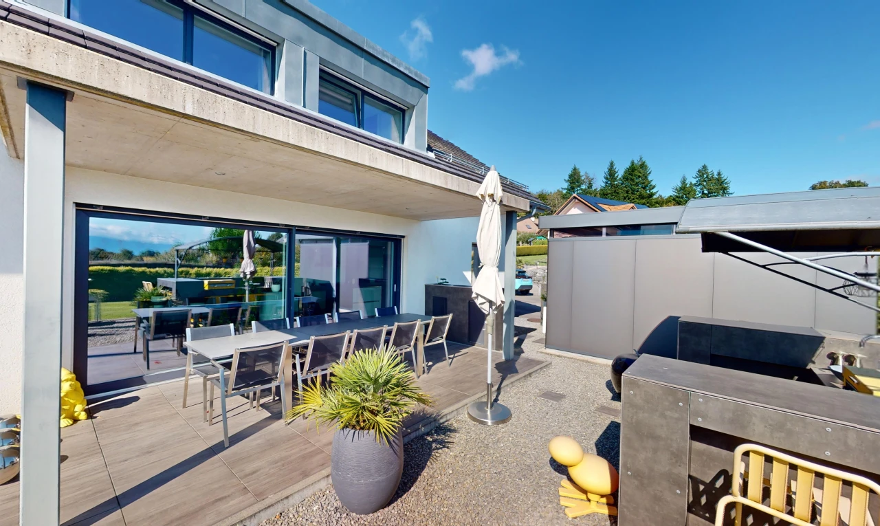 terrasse avec patio