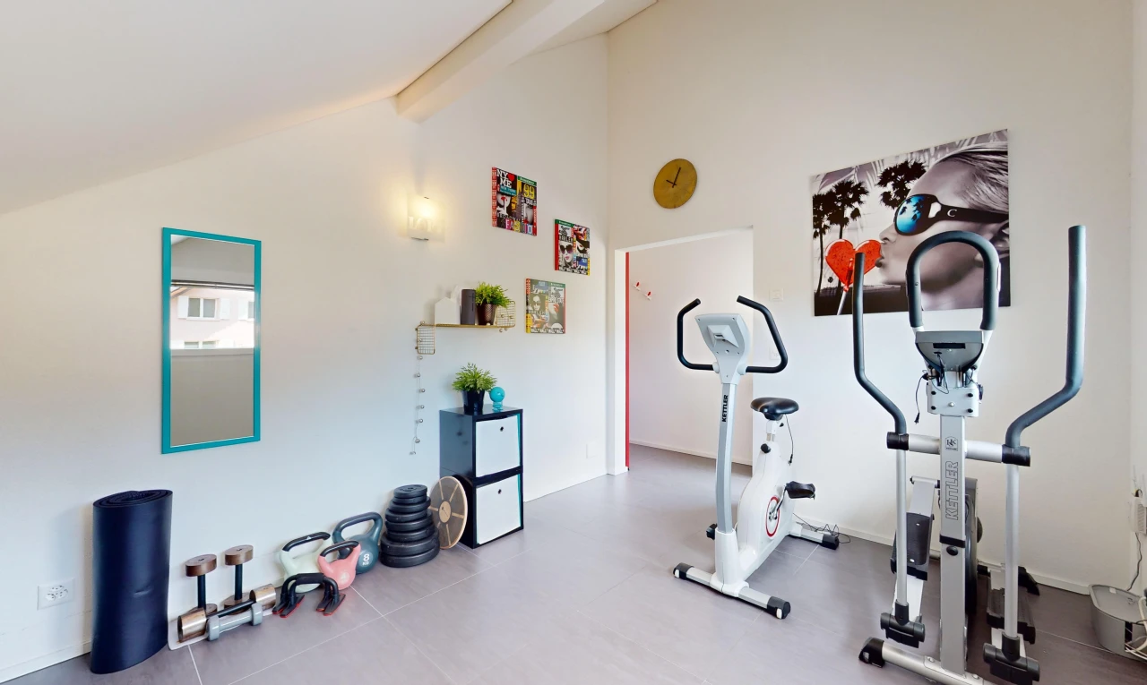 gym avec plafond voûté