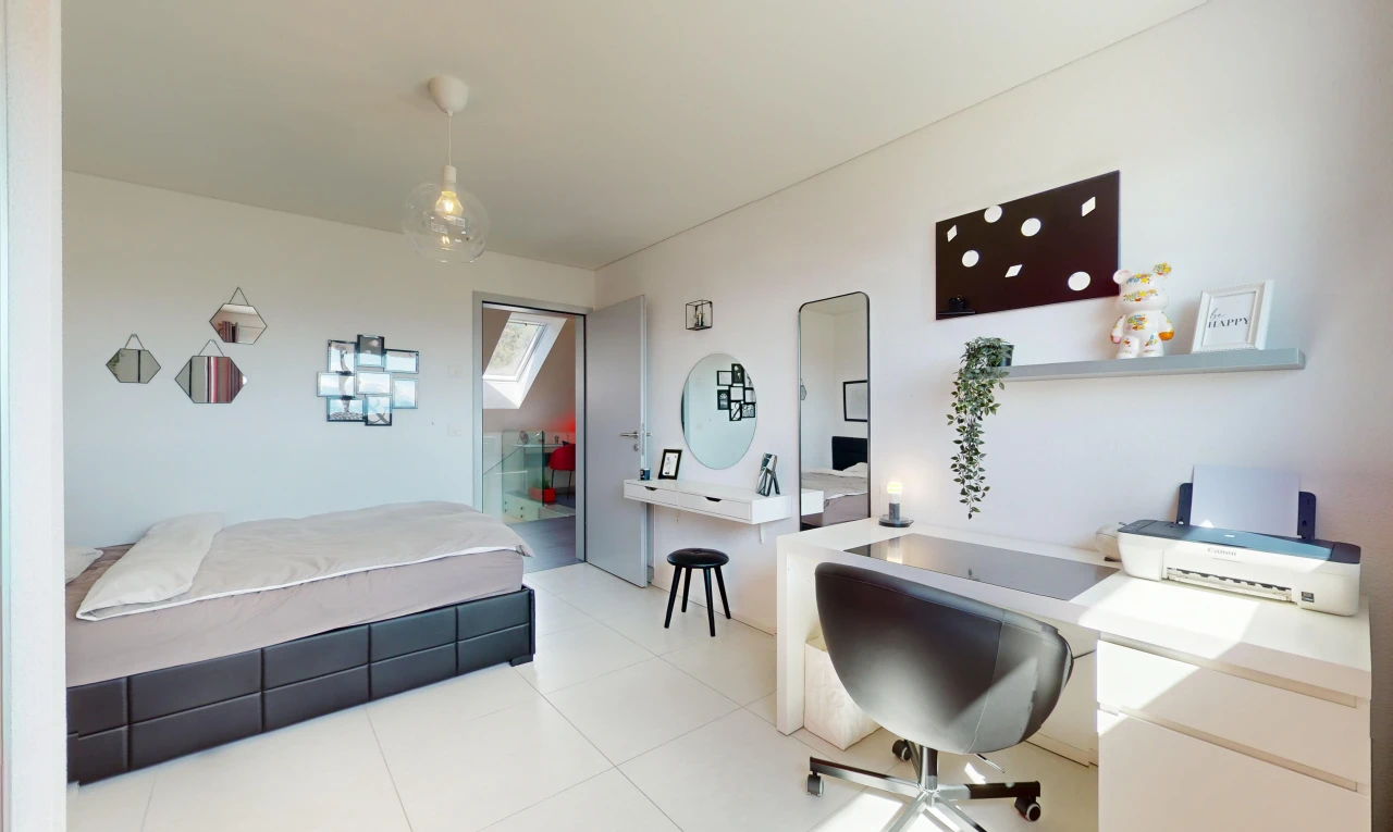 chambre avec carrelage