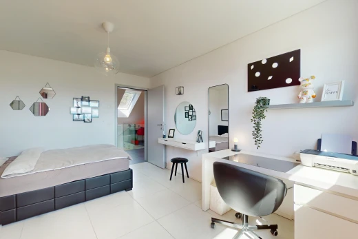 chambre avec carrelage