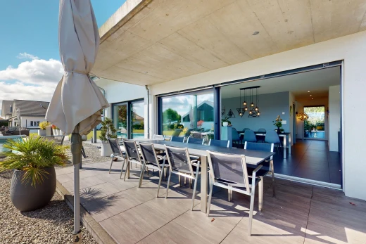 terrasse avec patio
