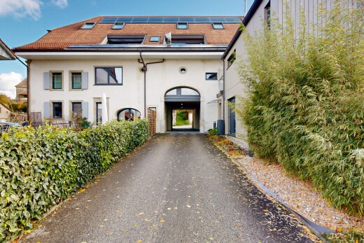 façade avec day time, bardage en stuc, et property visible