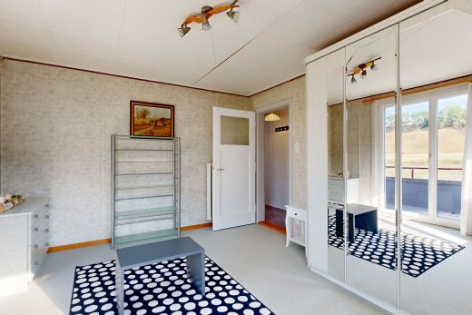 espace intérieur avec baseboards wall, plinthes murales, et inside property