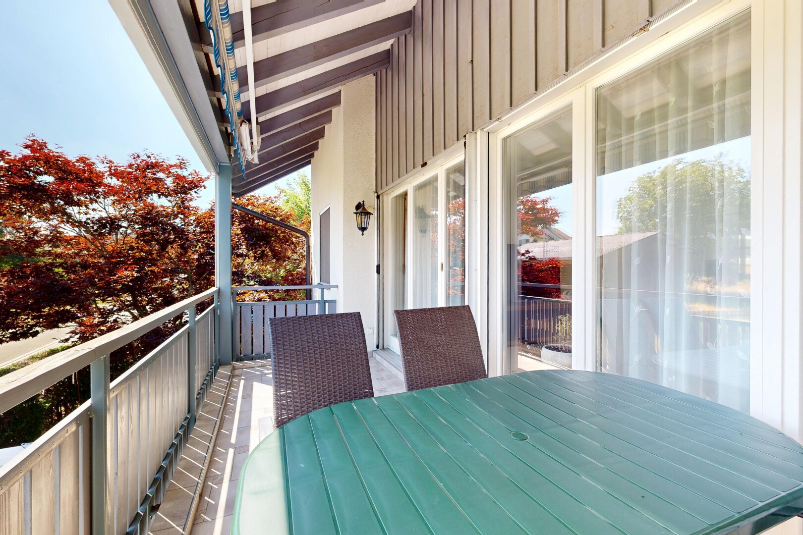 balkon mit from property, balkon, day time, wintergarten, und essbereich im freien