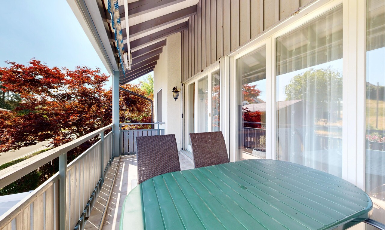 balkon mit from property, balkon, day time, wintergarten, und essbereich im freien