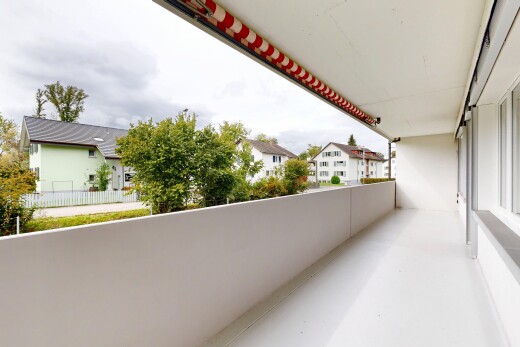 balkon mit balkon, overcast, und from property