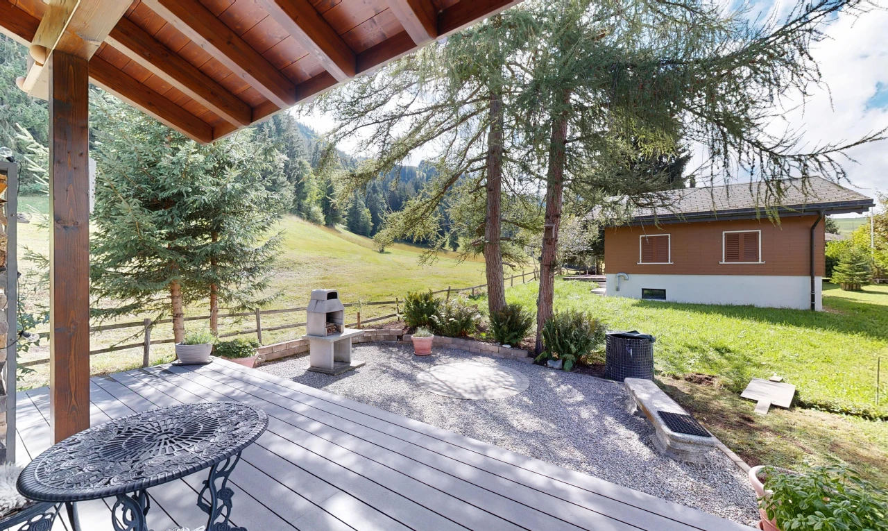 terrasse mit deck, from property, und rasen