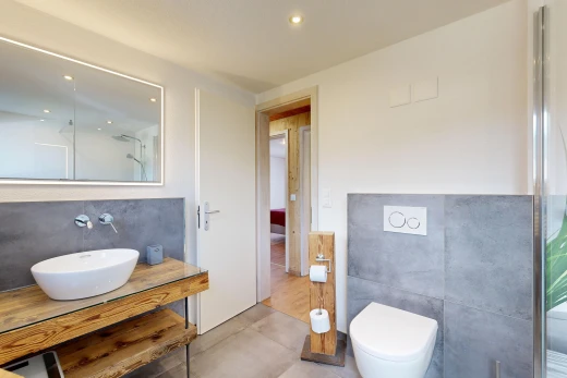 bad mit komplettes badezimmer, waschbecken, dusche, einbauleuchten, und schminktisch