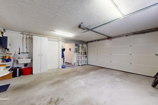 parken mit inside property und elektrisches panel