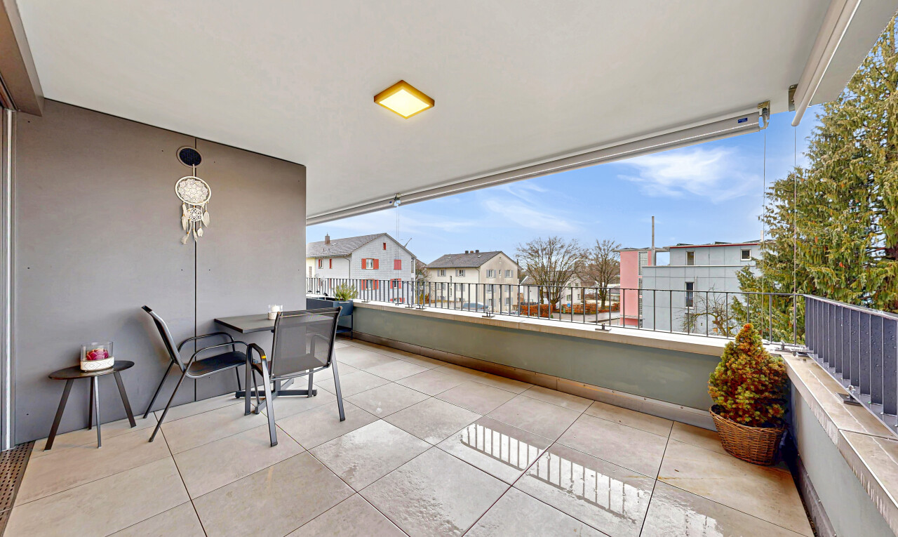 terrasse avec terrasse, from property, vue résidentielle, residential view, et day time