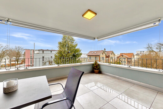 terrasse avec vue résidentielle, residential view, terrasse, day time, et from property