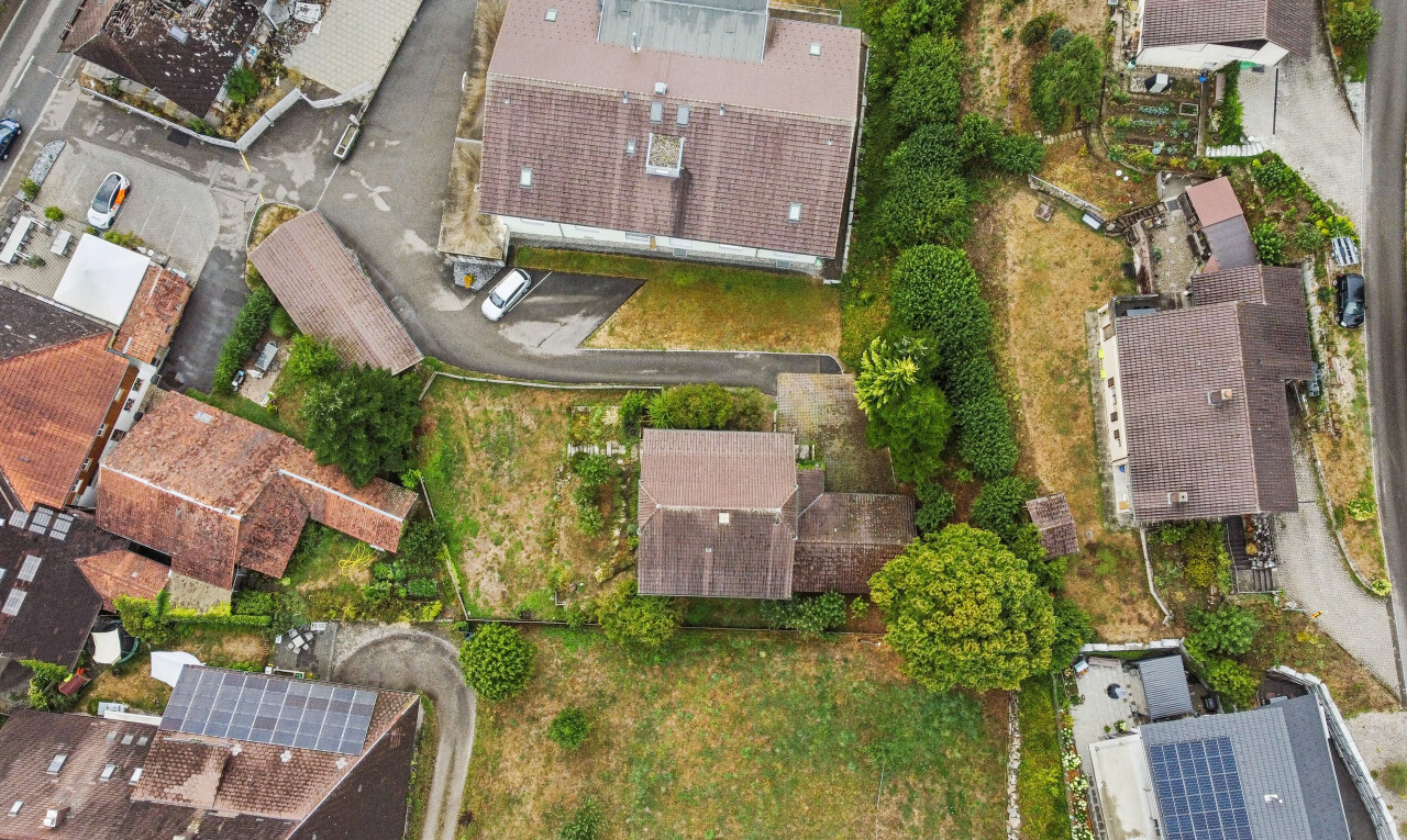 lage auf der karte mit aerial map