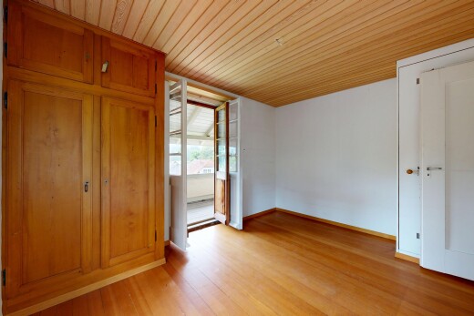 leerer raum mit wood ceiling, holzdecke, drywall, gipskartonwand, und light floor