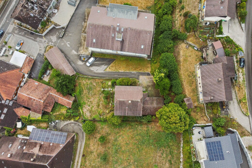 lage auf der karte mit aerial map