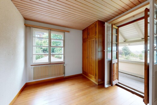 leerer raum mit kühler, wood ceiling, holzdecke, light floor, und wood finish floor