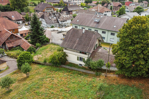 außenansicht mit residential view, wohngebietblick, neighborhood view, zaun, und drone view