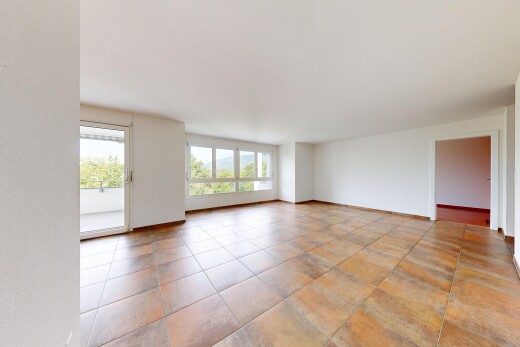 pièce vide avec inside property, lumière naturelle, natural light, cloison sèche, et drywall
