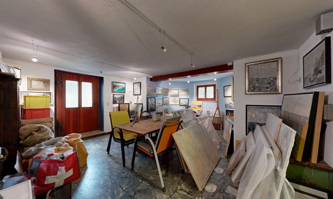 salon / salle à manger avec inside property, lumière naturelle, natural light, cheminée, et cloison sèche