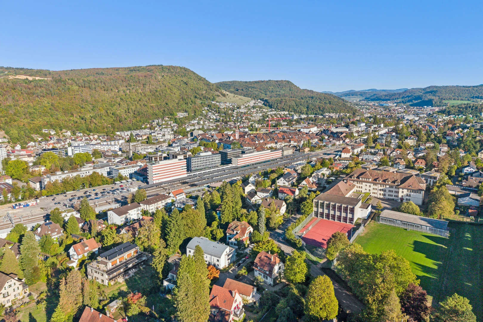 vue sur la montagne avec day time, vue sur la montagne, mountain view, et aerial view