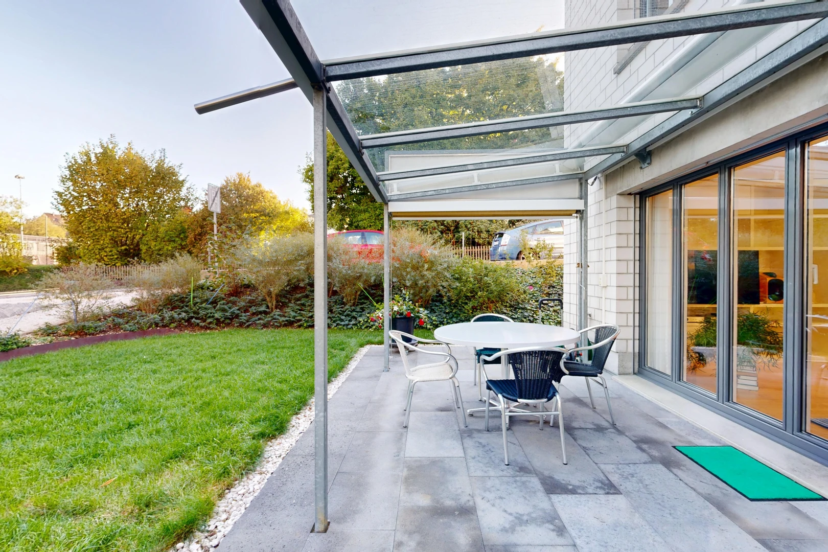 terrasse avec pelouse, terrasse, from property, et coin repas extérieur