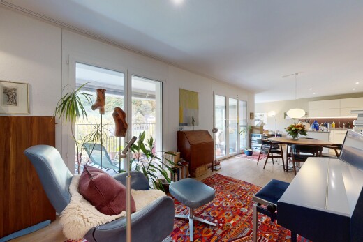 salon / salle à manger avec inside property, natural light, lumière naturelle, drywall, et cloison sèche