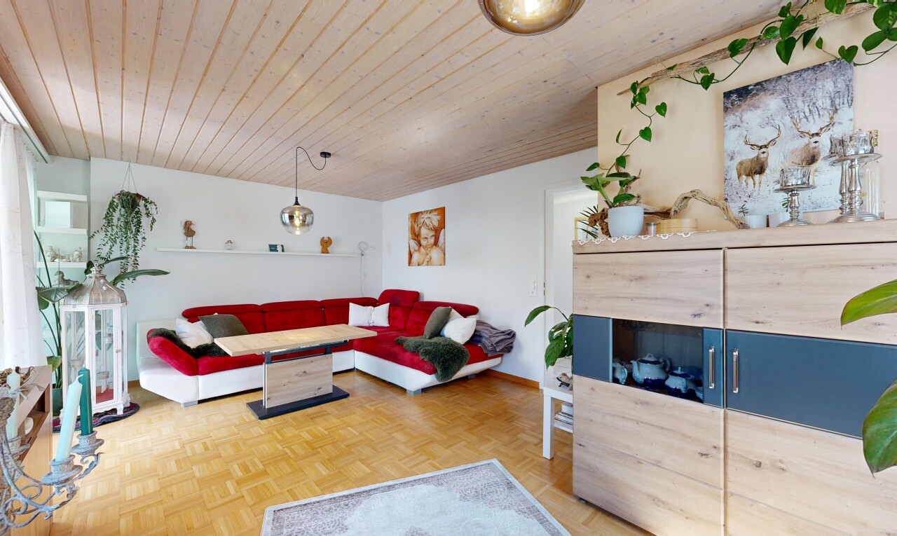 wohnzimmer mit parquet floor, gipskartonwand, drywall, holzfußboden, und wood finish floor