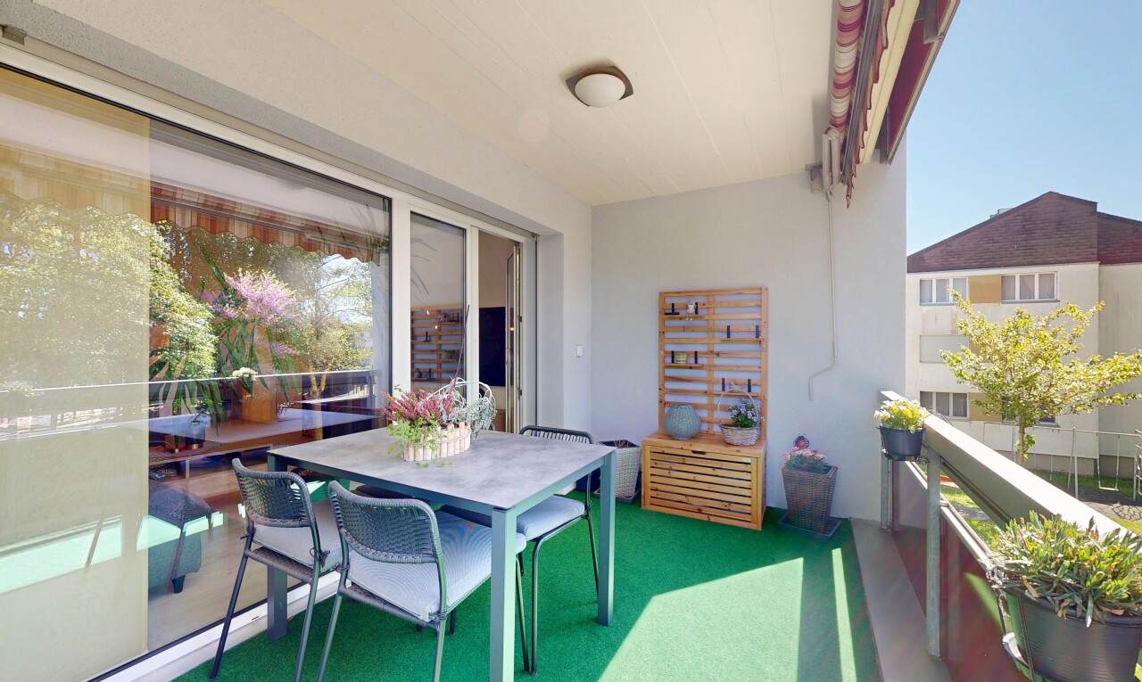 terrasse mit from property, essbereich im freien, und day time