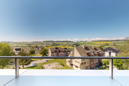 balcon avec day time et from property