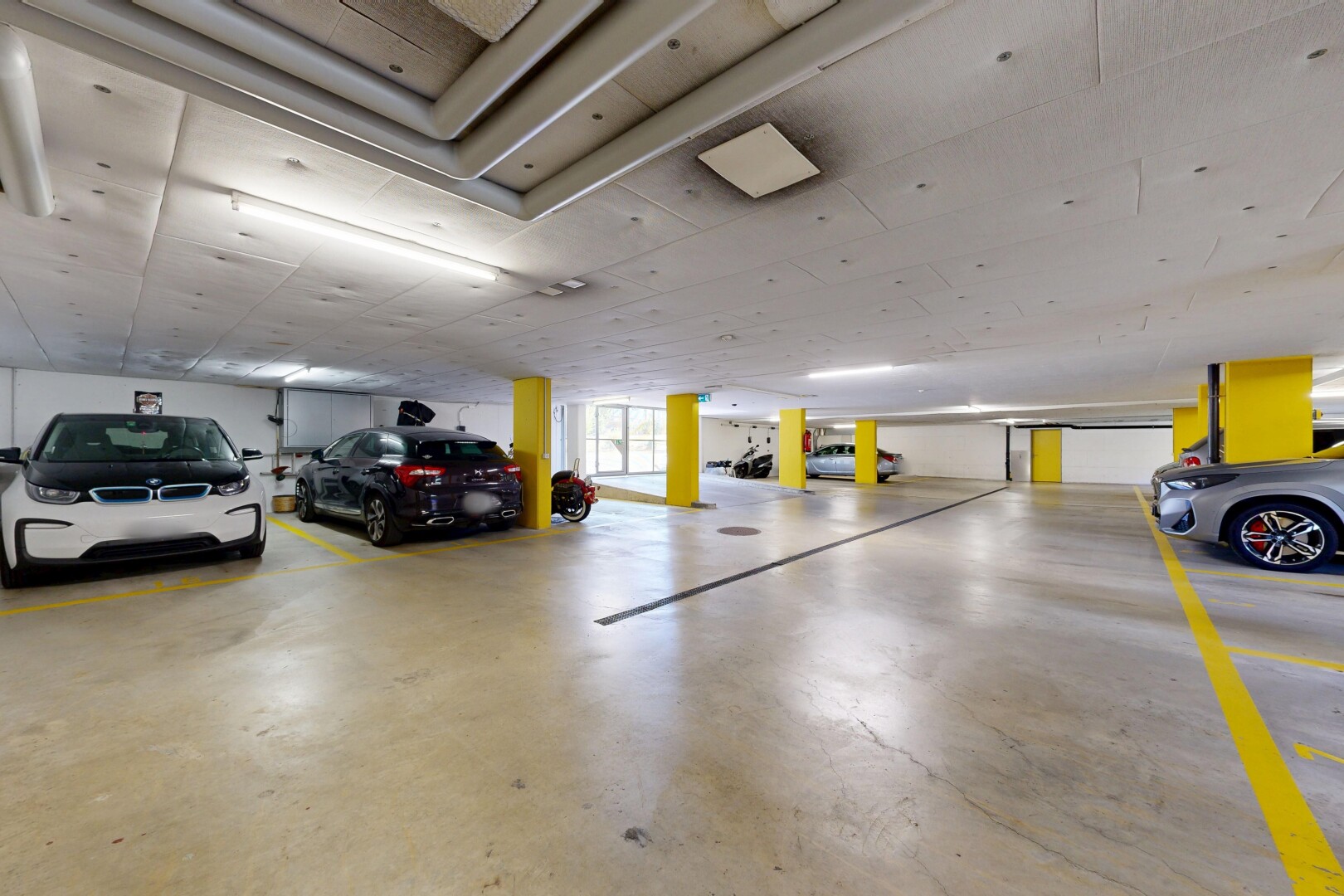 parken mit parkgarage und inside community