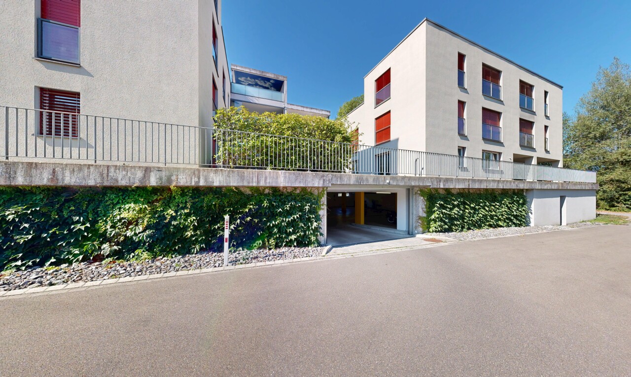 außenansicht mit day time, blick auf wohnanlage, apartment complex view, und from community