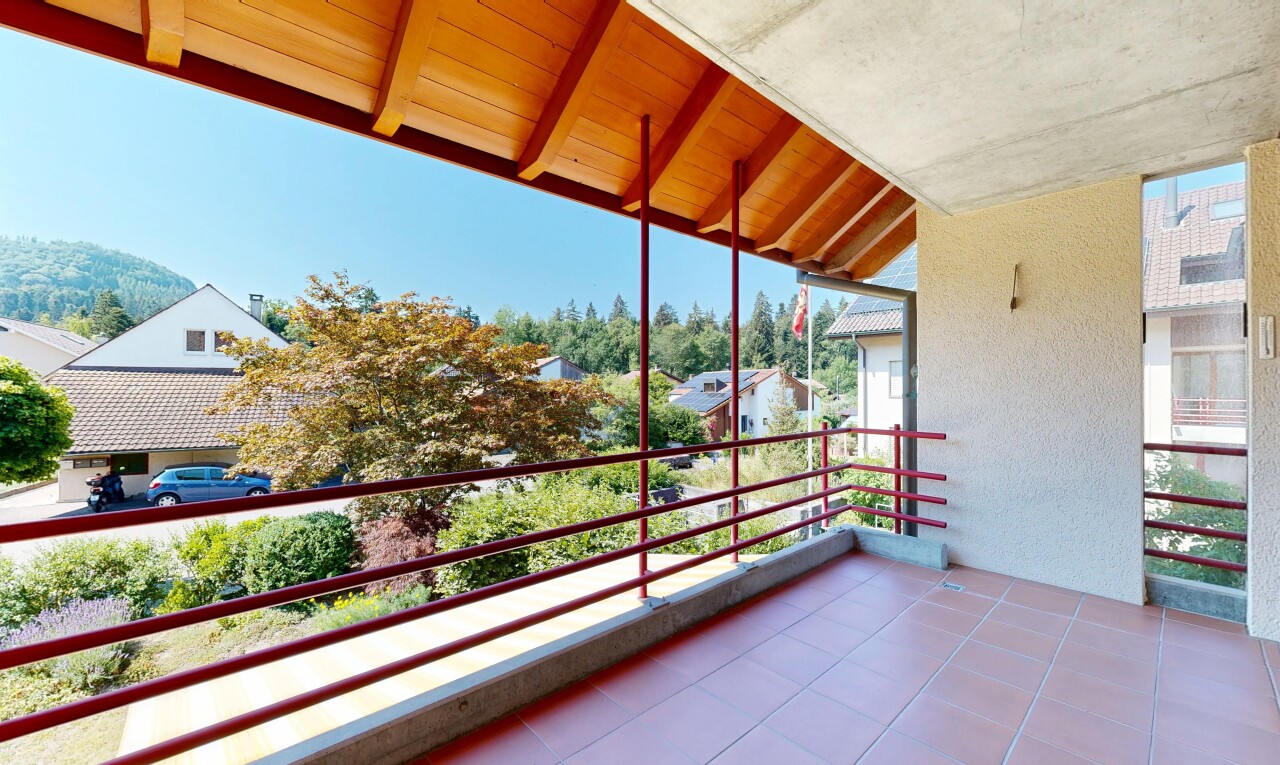 balkon mit from property, day time, und balkon