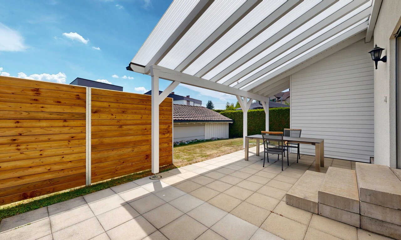 terrasse mit essbereich im freien, day time, terrasse, from property, und zaun