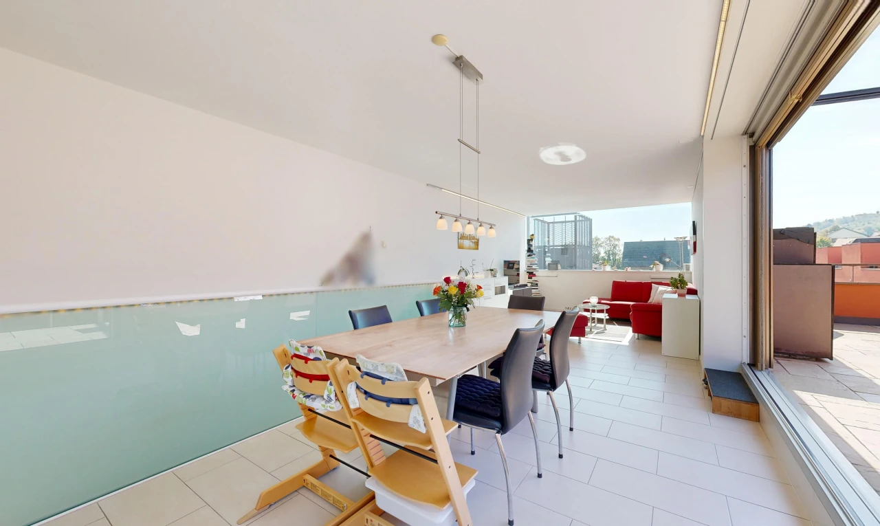 esszimmer mit gipskartonwand, drywall, light floor, fliesenboden, und tile floor