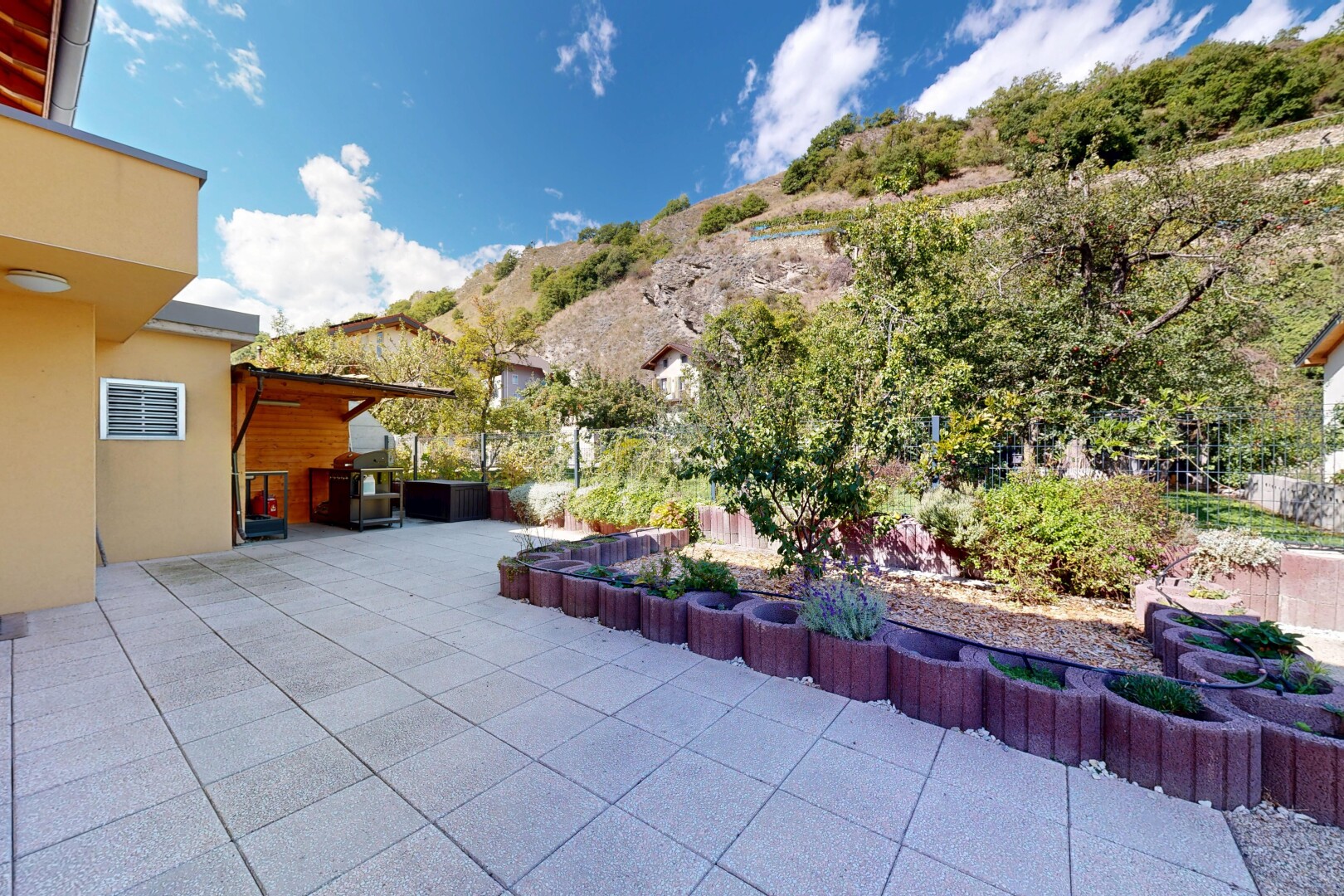 terrasse mit from property, day time, blick auf die berge, und mountain view