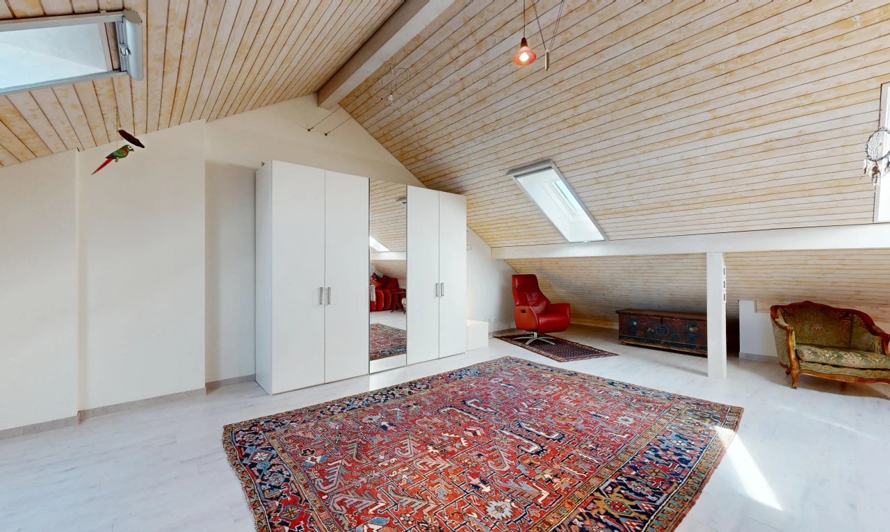 wohnzimmer mit holzdecke, wood ceiling, dachschräge, vaulted ceiling, und high end ceiling