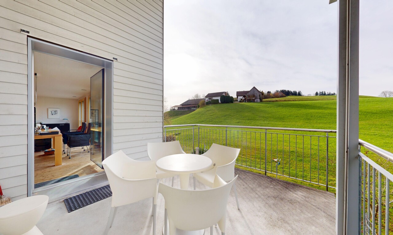 terrasse avec overcast, from property, pelouse, vue rurale, et rural view