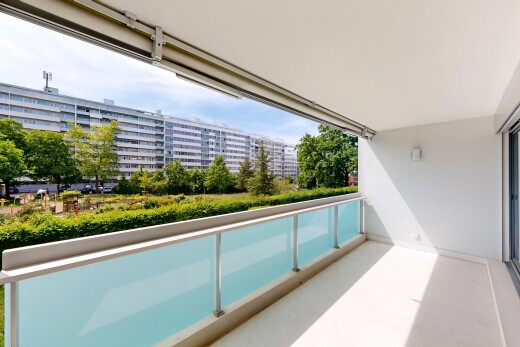 balcon avec apartment complex view, balcon, from property, et day time
