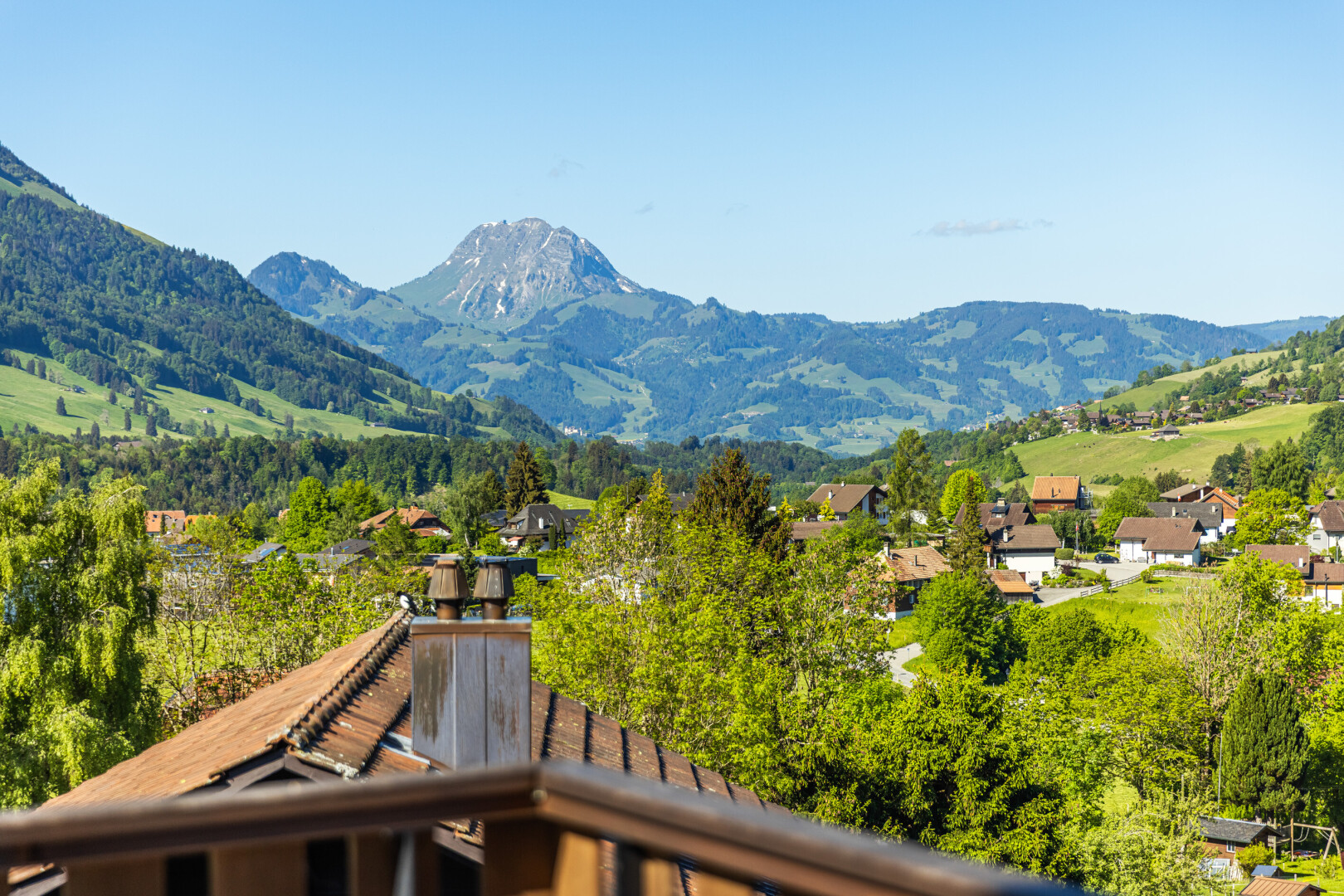 vue sur la montagne avec day time, from property, mountain view, et vue sur la montagne