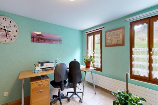 büro mit bürobereich, inside property, natürliches licht, natural light, und gipskartonwand