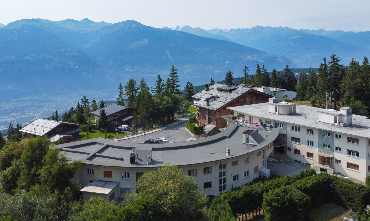 vue sur la montagne avec mountain view et vue sur la montagne