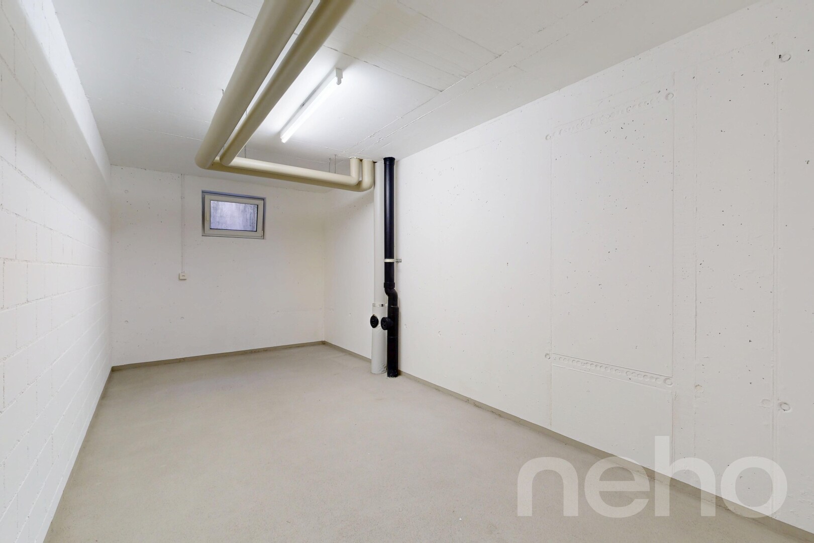 leerer raum mit inside property, keller, betonboden, concrete floor, und betonblockwand