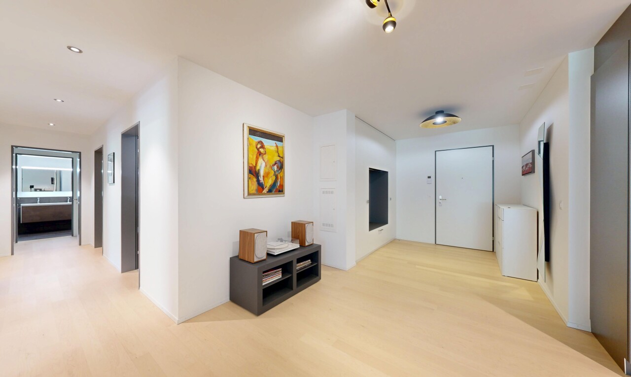 halle / korridor mit holzfußboden, wood finish floor, inside property, gipskartonwand, und drywall